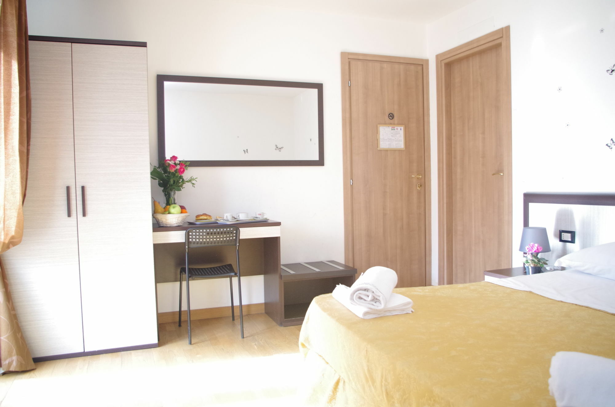 Euro Inn B&B Milan Bagian luar foto